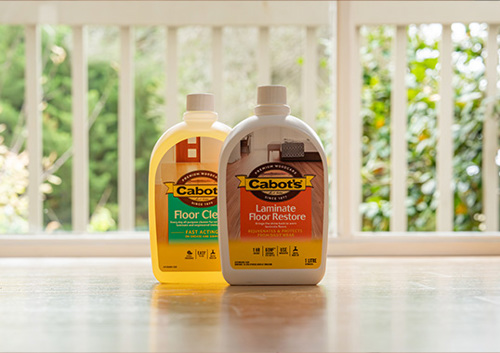 Cabot's Laminate Floor Restore